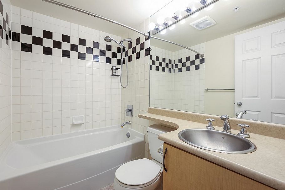 905 63 Keefer Place Vancouver, BC - 16