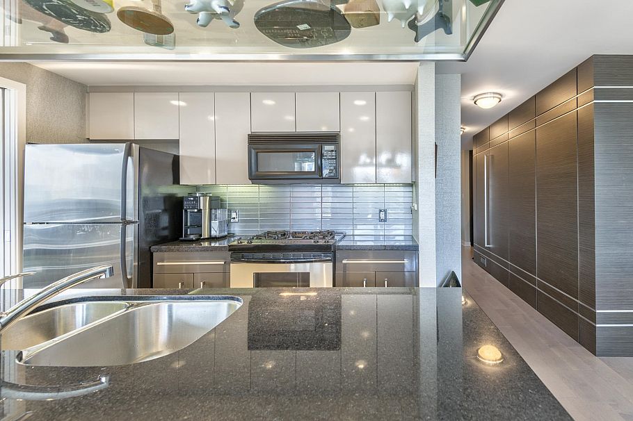 1207 1408 Strathmore Mews Vancouver, BC - 10