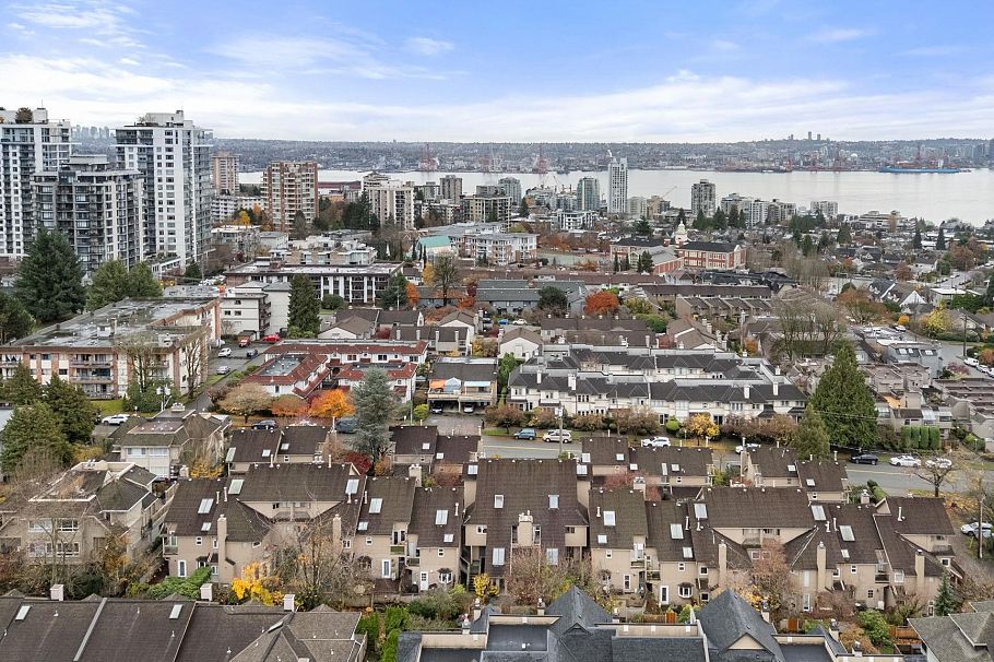 6 230 W 15th Street North Vancouver, BC - 39