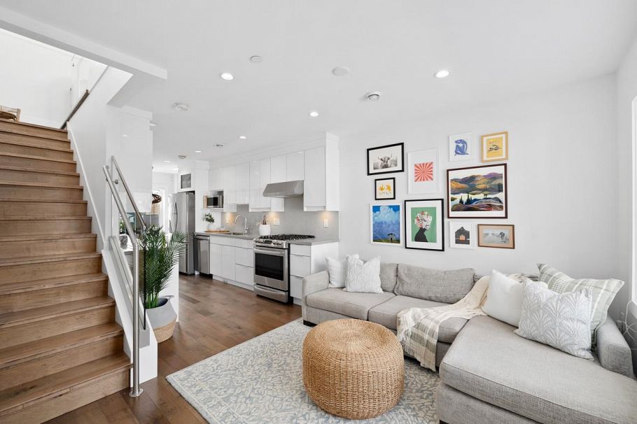 2248 Grant Street Vancouver, BC - 6