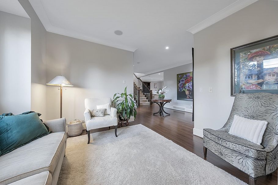 518 E 16th Street North Vancouver, BC - 13