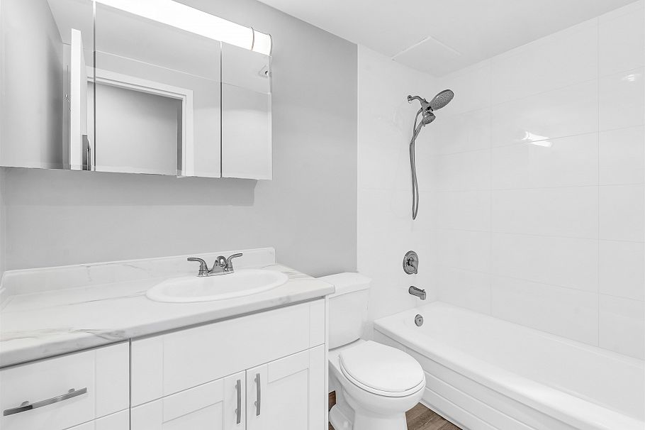 106 252 W 2nd Street North Vancouver, BC - 29