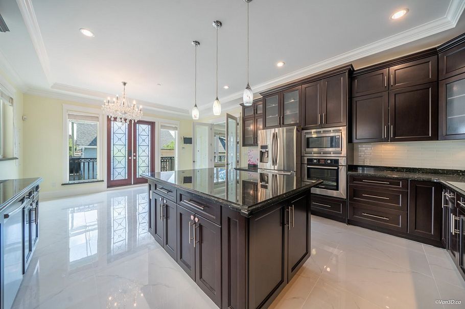 6830 Vivian Street Vancouver, BC - 11