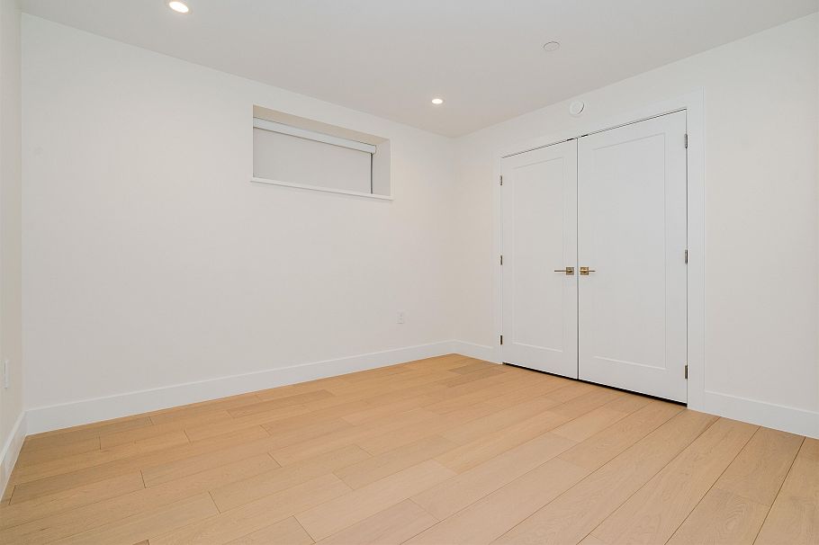 1 8190 Cartier Street Vancouver, BC - 29