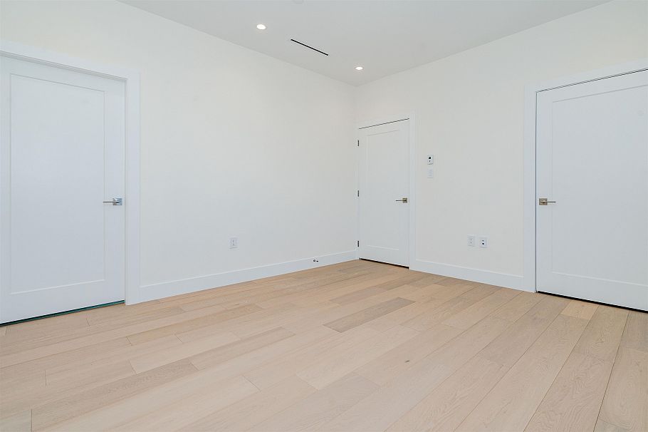 1 8190 Cartier Street Vancouver, BC - 23