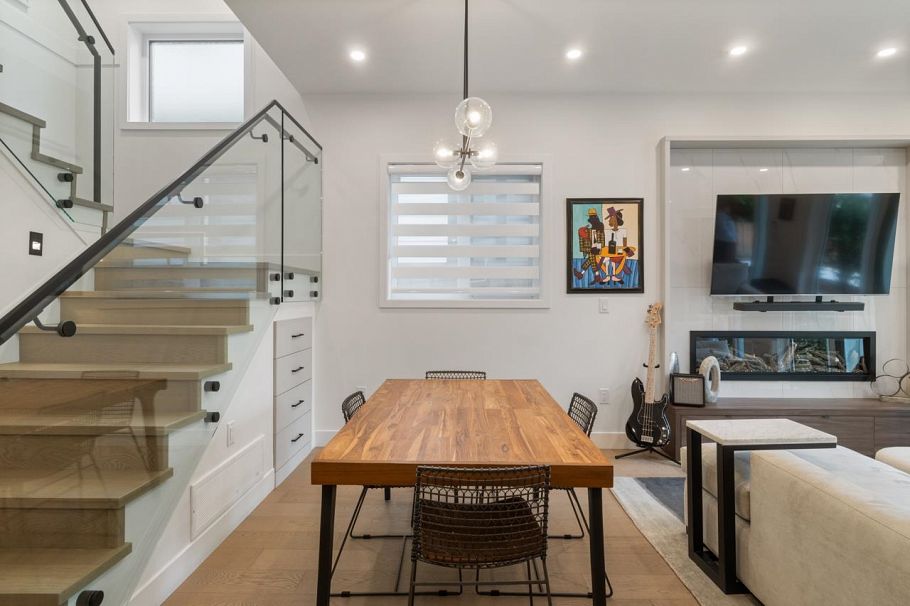 1 938 E 10th Avenue Vancouver, BC - 14