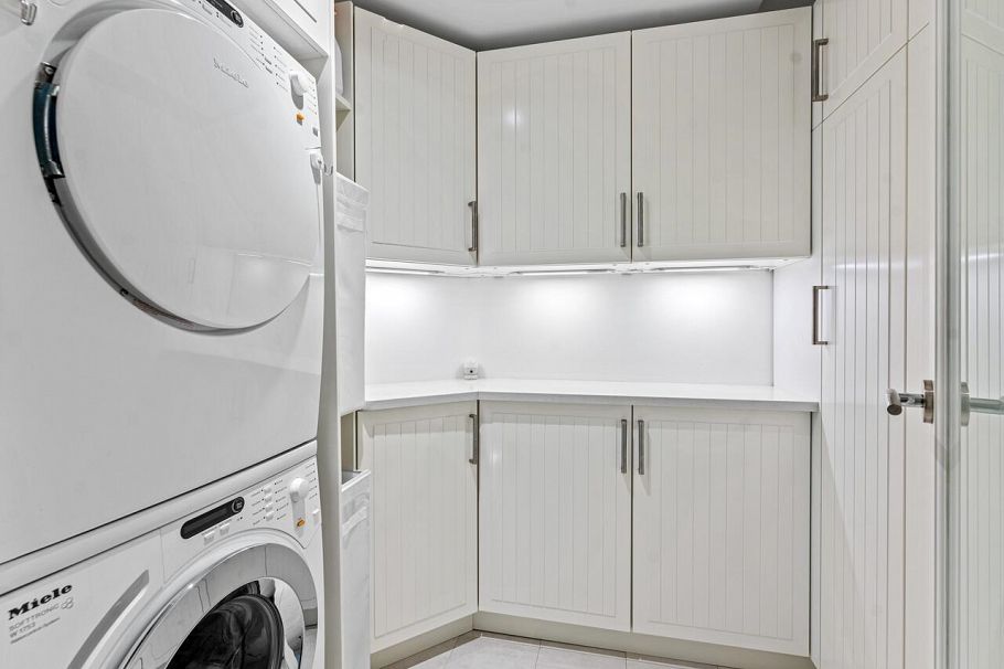 2302 1415 West Georgia Street Vancouver, BC - 20