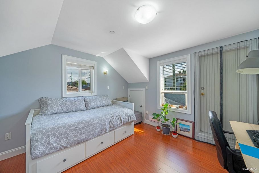 6830 Vivian Street Vancouver, BC - 37