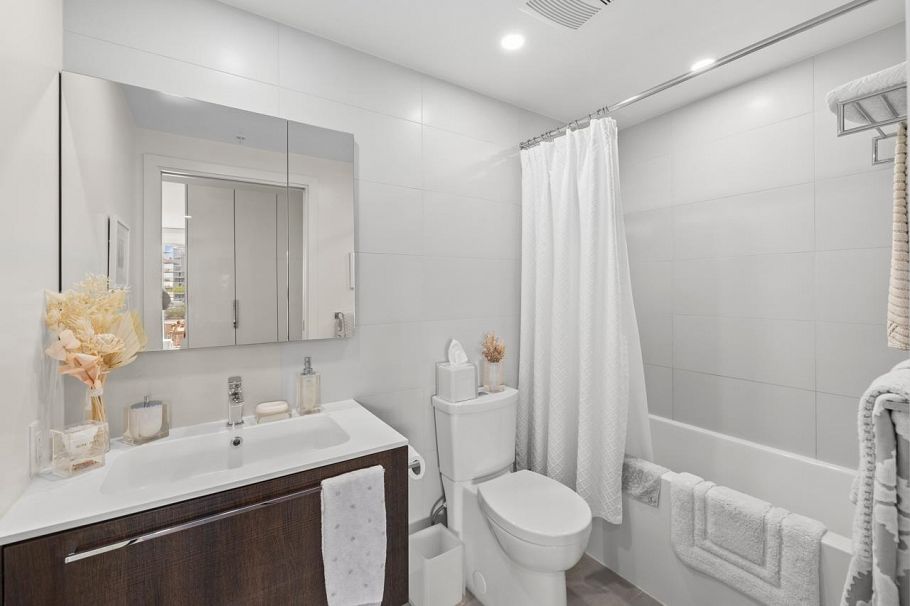 608 285 E 10th Avenue Vancouver, BC - 19