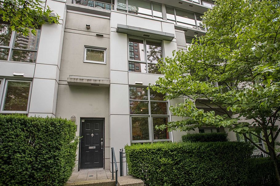 TH8 707 Broughton Street Vancouver, BC - 1
