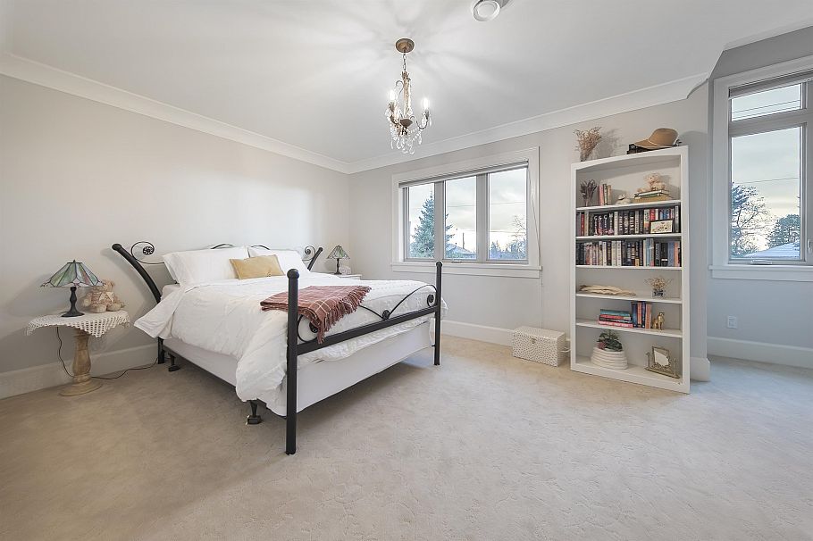 518 E 16th Street North Vancouver, BC - 21