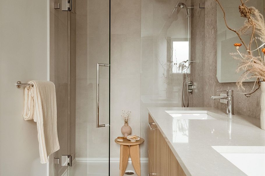 105 2304 Emery Court North Vancouver, BC - 16