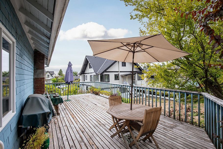 534 E 9th Street North Vancouver, BC - 6