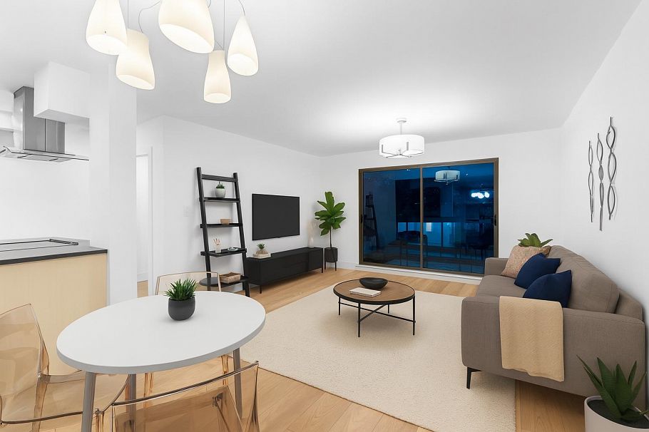 202 1422 E 3rd Avenue Vancouver, BC - 5