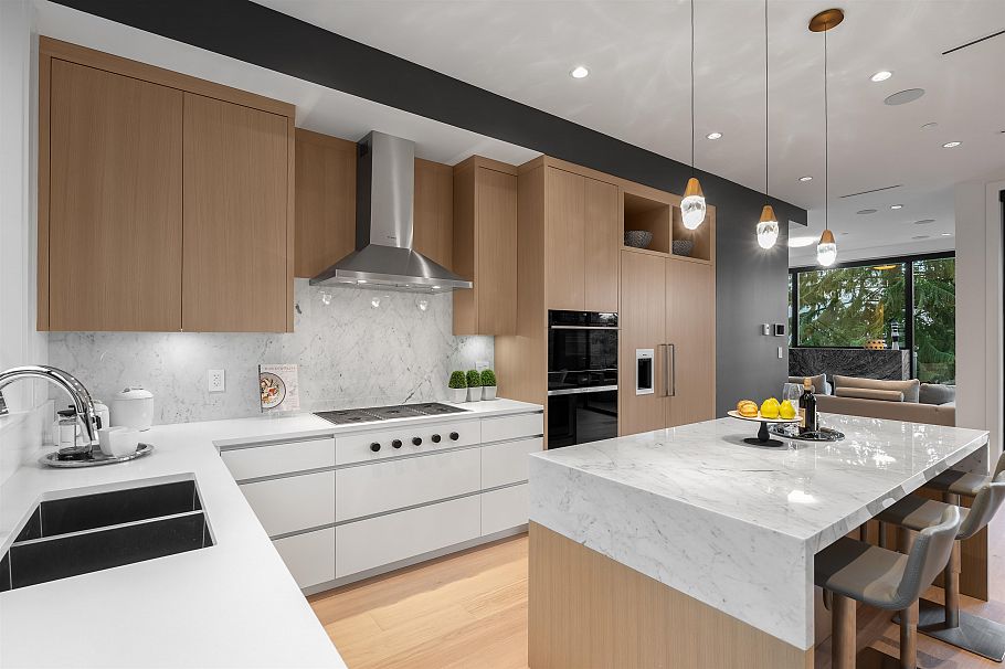 4346 Locarno Crescent Vancouver, BC - 4