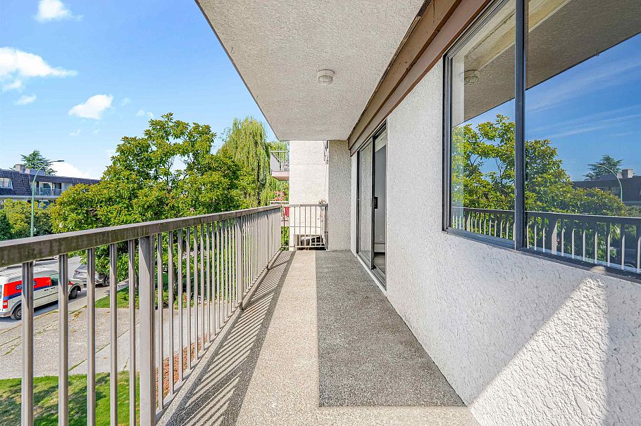 106 252 W 2nd Street North Vancouver, BC - 35