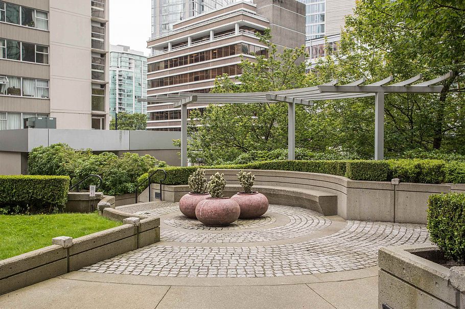 TH8 707 Broughton Street Vancouver, BC - 18