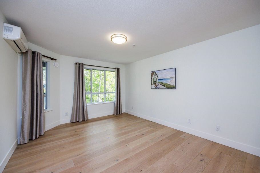 302 1133 E 29th Street North Vancouver, BC - 16