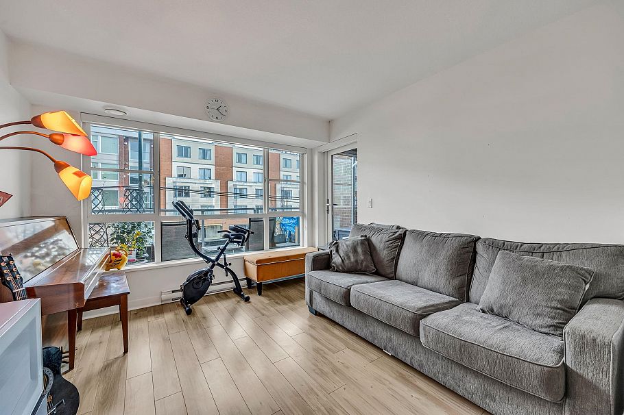 216 2888 E 2nd Avenue Vancouver, BC - 4