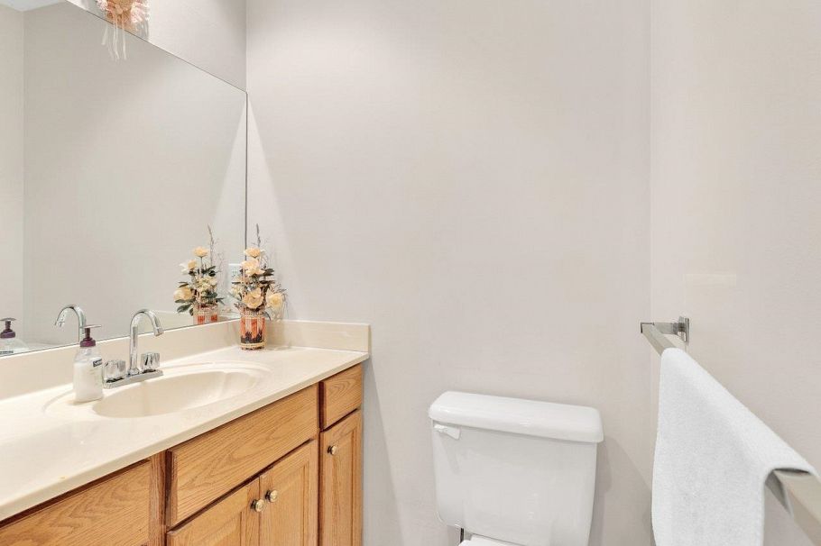 3288 E 5th Avenue Vancouver, BC - 21