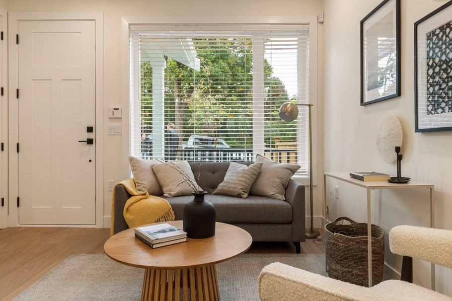 2051 E 4th Avenue Vancouver, BC - 7