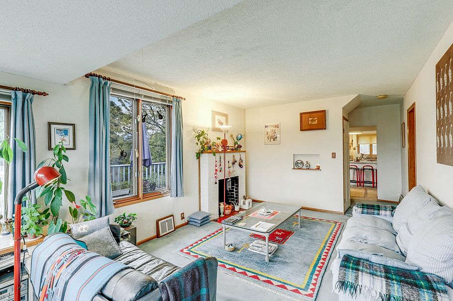 534 E 9th Street North Vancouver, BC - 13