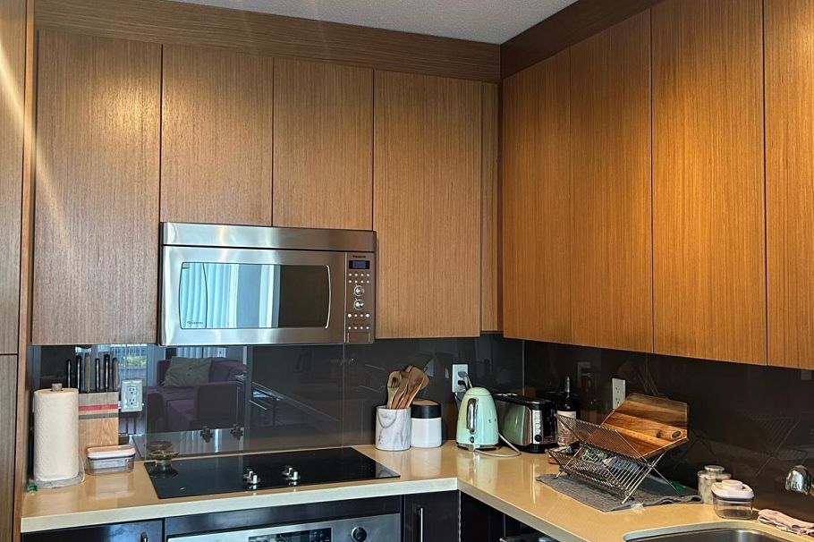 907 1833 Crowe Street Vancouver, BC - 3