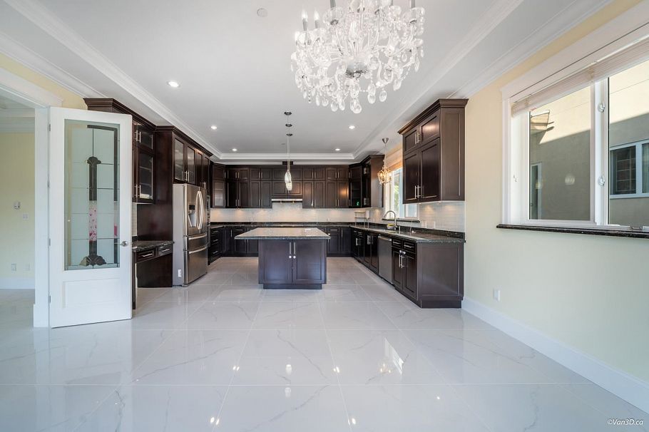 6830 Vivian Street Vancouver, BC - 7