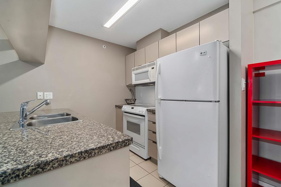 613 1082 Seymour Street Vancouver, BC - 13