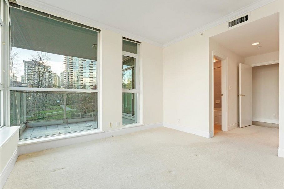 205 1717 Bayshore Drive Vancouver, BC - 21