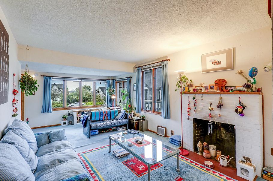 534 E 9th Street North Vancouver, BC - 12