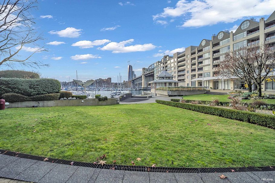 203 1000 Beach Avenue Vancouver, BC - 34