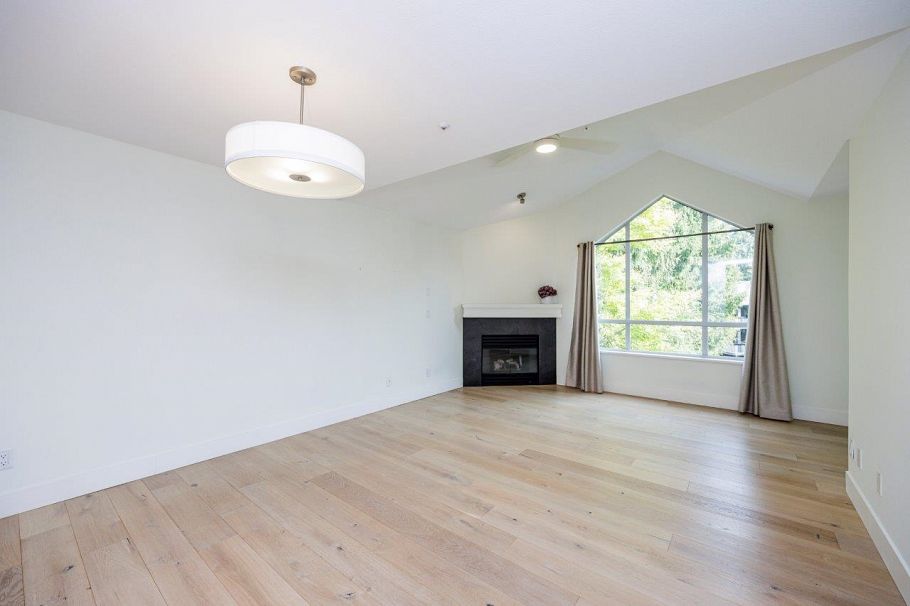 302 1133 E 29th Street North Vancouver, BC - 8