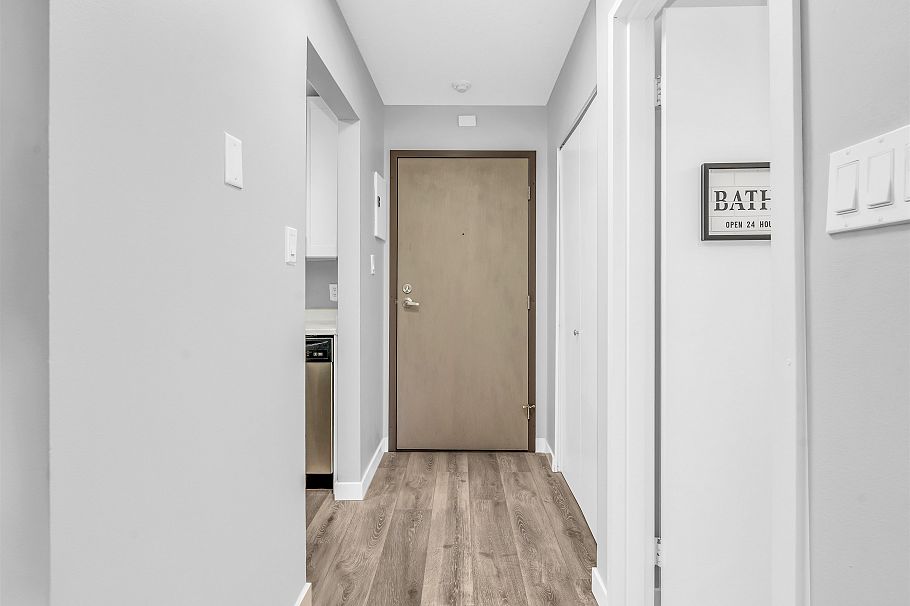 106 252 W 2nd Street North Vancouver, BC - 32