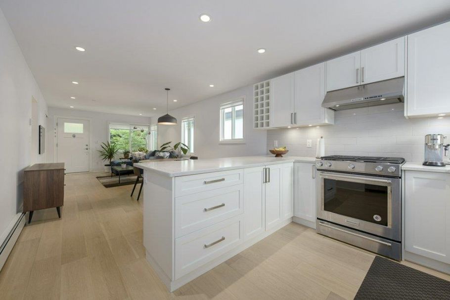 5051 Sherbrooke Street Vancouver, BC - 10