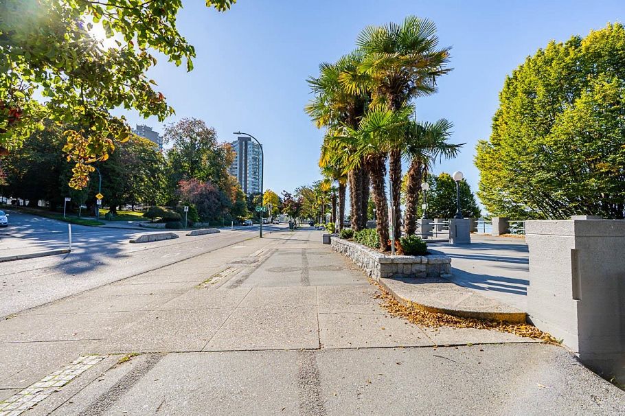 208 1355 Harwood Street Vancouver, BC - 25