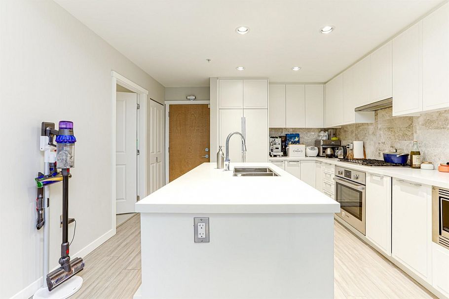 108 3188 Riverwalk Avenue Vancouver, BC - 9