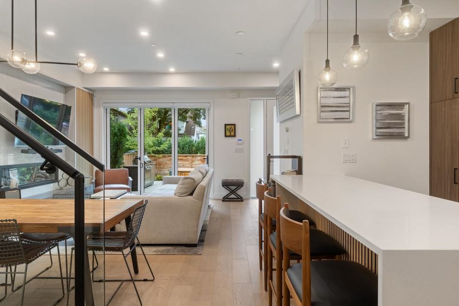 1 938 E 10th Avenue Vancouver, BC - 15