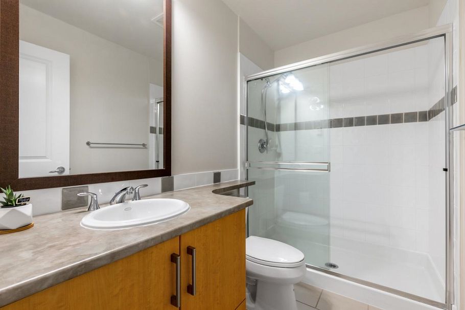 312 6328 Larkin Drive Vancouver, BC - 9