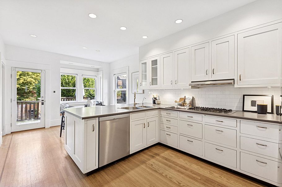 3617 West 2nd Avenue Vancouver, BC - 17