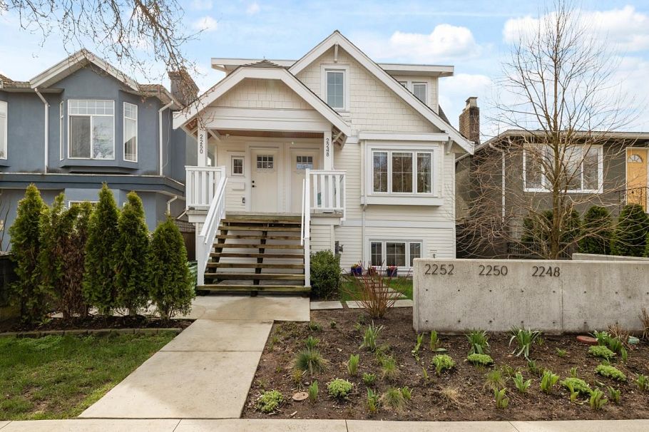 2248 Grant Street Vancouver, BC - 1