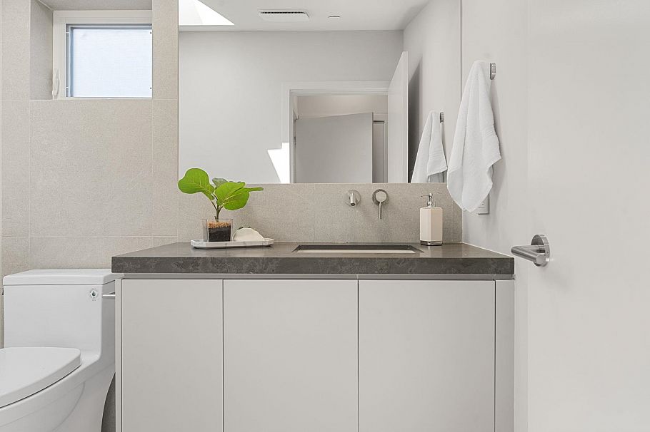 1 638 E 46th Avenue Vancouver, BC - 34