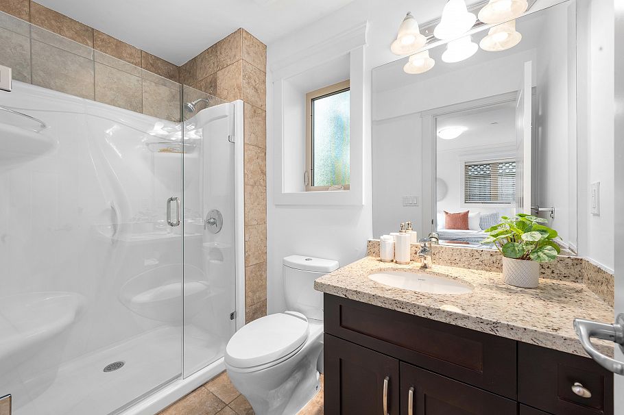 2525 W 7TH AVENUE, Vancouver BC V6K 1Y8 Vancouver, BC - 16