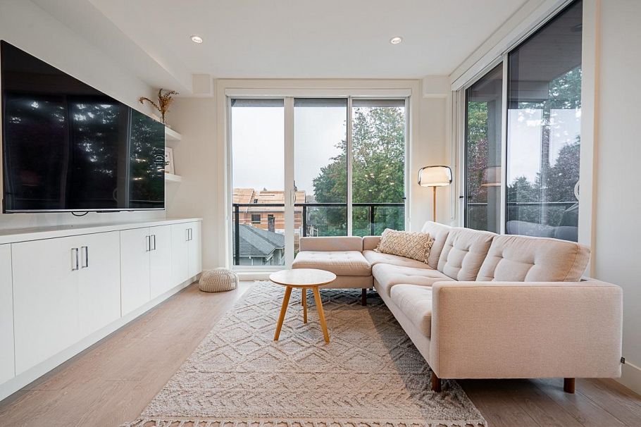 4756 Duchess Street Vancouver, BC - 3