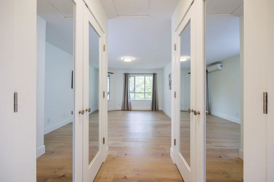 302 1133 E 29th Street North Vancouver, BC - 14