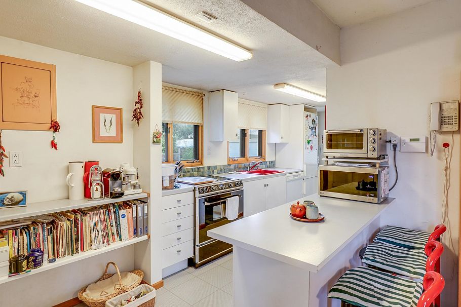 534 E 9th Street North Vancouver, BC - 8