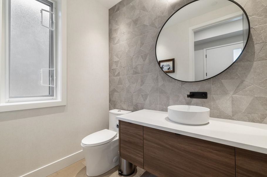 1 938 E 10th Avenue Vancouver, BC - 18