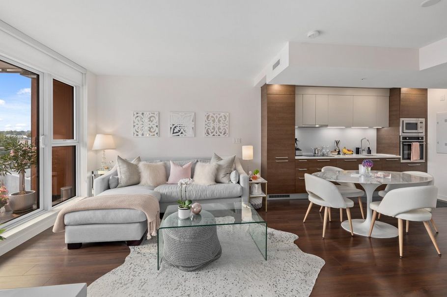 608 285 E 10th Avenue Vancouver, BC - 3