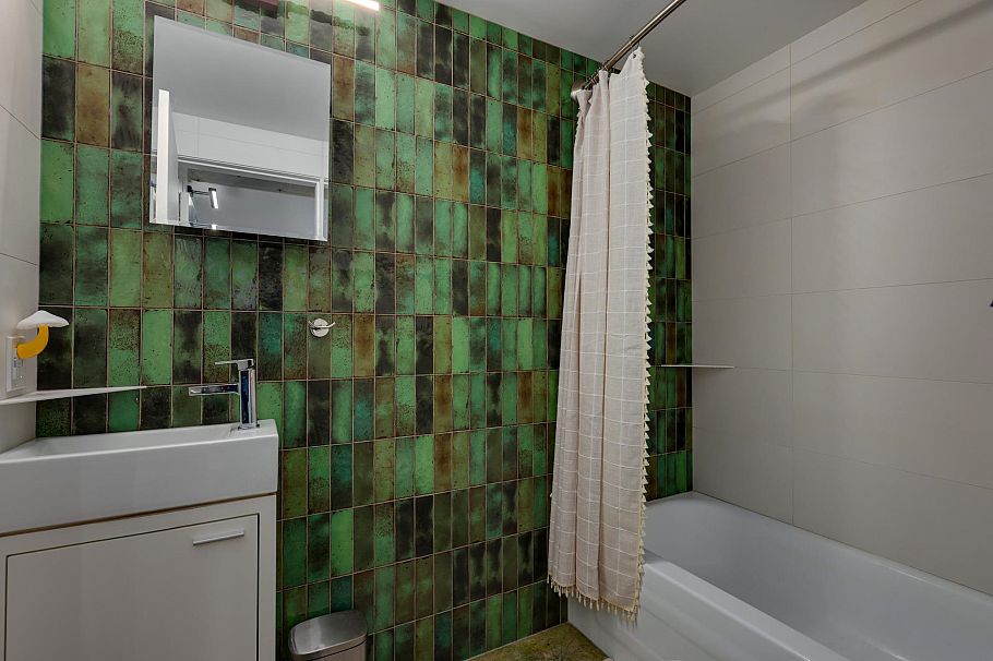 160 1 E Cordova Street Vancouver, BC - 13