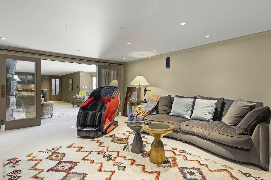 5149 Connaught Drive Vancouver, BC - 18